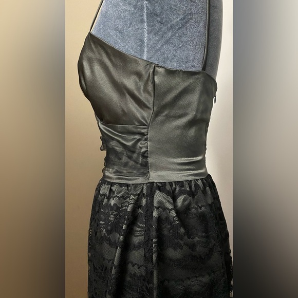 Intrigue Cocktail Party Black Lace Over Green Satin Dress Size 6 - Picture 11 of 13